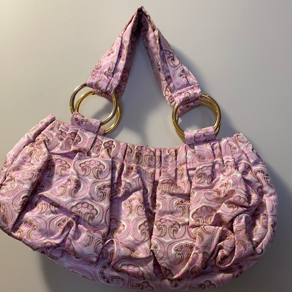 ALDO small purse with magnetic closure
